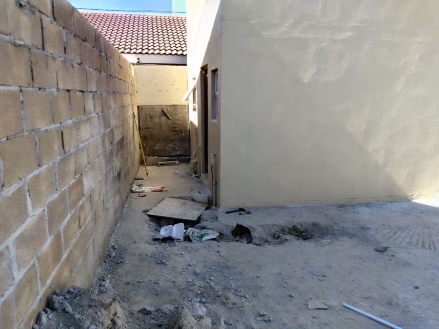 2 Bedroom Property for Sale in Delft Western Cape